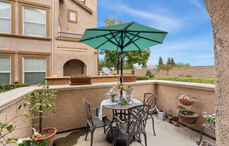 2 beds, 2 baths, $2,400