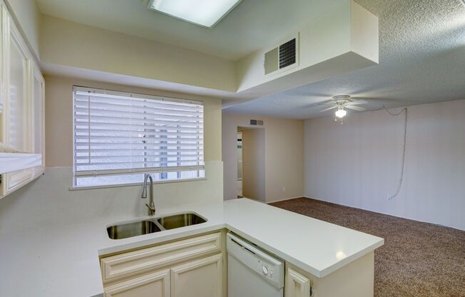 2 beds, 2 baths, $1,350, Unit # 2B