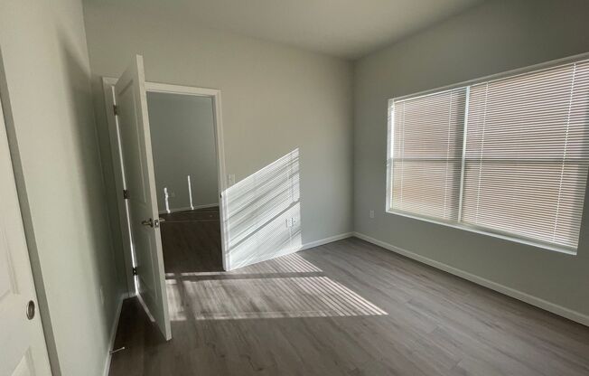 1 bed, 1 bath, 670 sqft, $971, Unit 1140-113