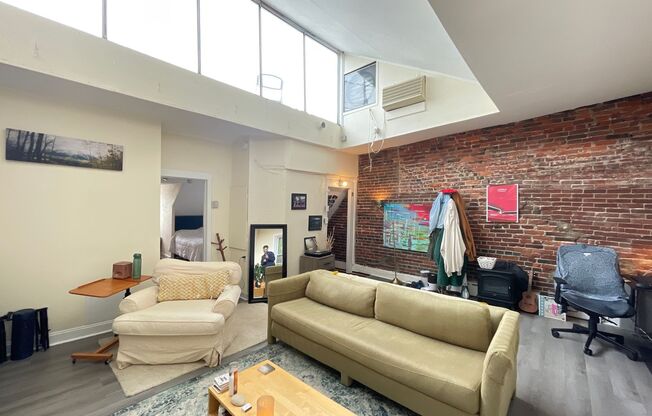 3 beds, 2 baths, 1,400 sqft, $3,200, Unit 3F