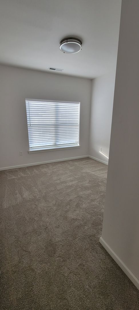 3 beds, 2 baths, 1,344 sqft, $1,665, Unit 336