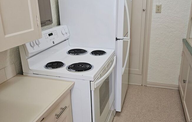 1 bed, 1 bath, $700, Unit 410
