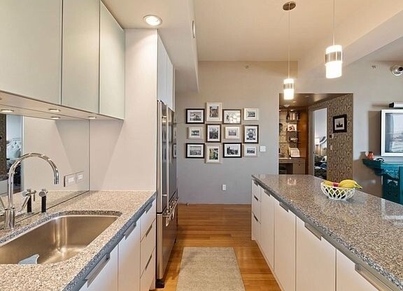 1 bed, 1 bath, 954 sqft, $3,925, Unit 508