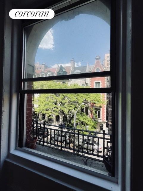 304 W 107th St 3B
