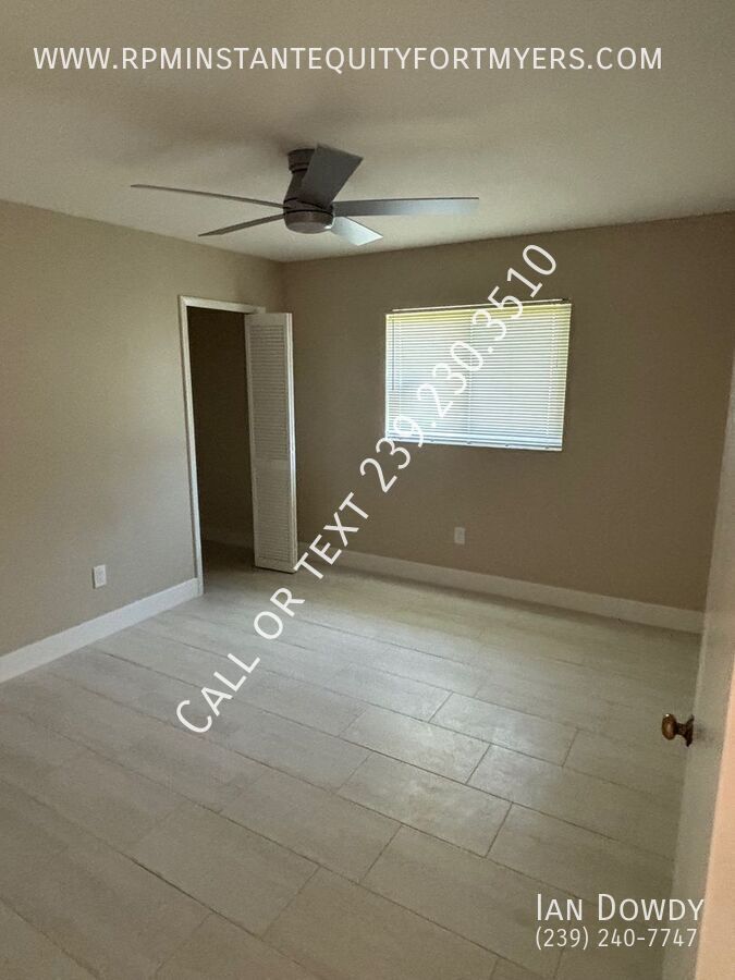 3608 SW 7 PL