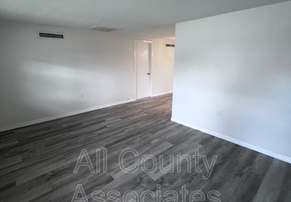7331 PARROT DR