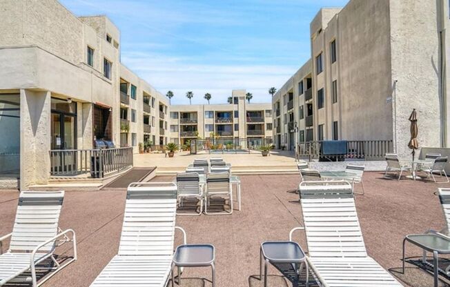 1 bed, 1 bath, $2,595, Unit Huntington Beach, CA 92647