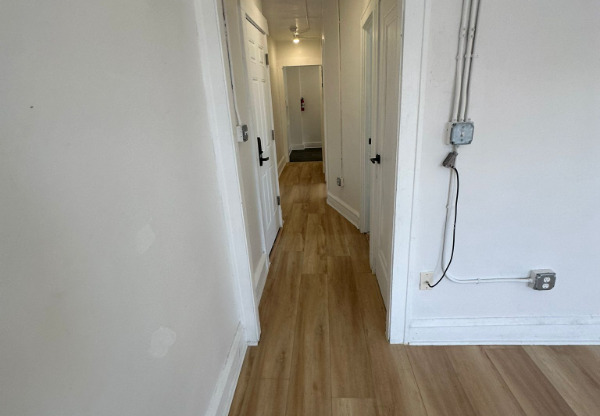 1384 W 83 ST