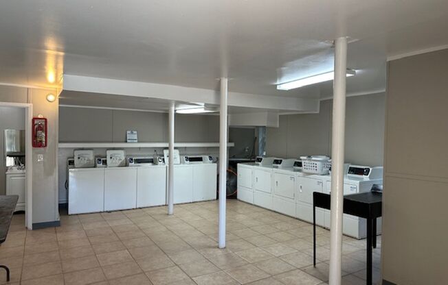 1 bed, 1 bath, 715 sqft, $1,250, Unit 2282-01