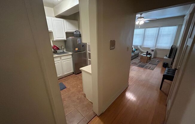 1 bed, 1 bath, $1,095, Unit 3