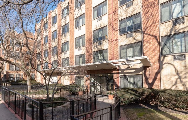 540 Roscoe