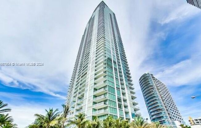 3 beds, 3 baths, 1,731 sqft, $10,300, Unit 2900 NE 7th Ave unit LPH-4508 (A11667984)