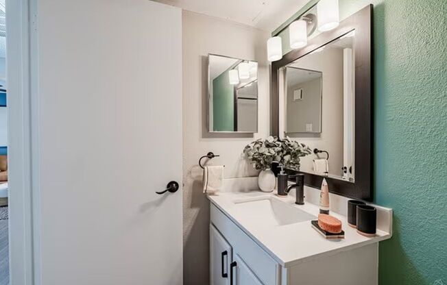 1 bed, 1 bath, 503 sqft, $822