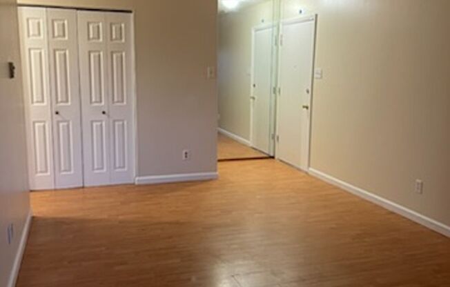 1 Bed / 1 Bath – Updated 2nd Floor Apartment | Water, Sewer & Trash Included