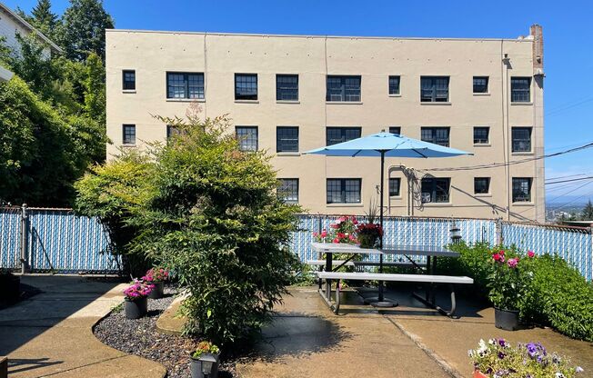 Marquam Hill Apartments