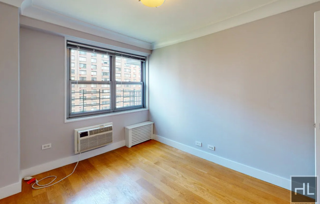 3 beds, 2 baths, 1,000 sqft, $7,295, Unit 11R