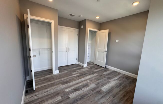 1 bed, 1 bath, 400 sqft, $2,050, Unit 407