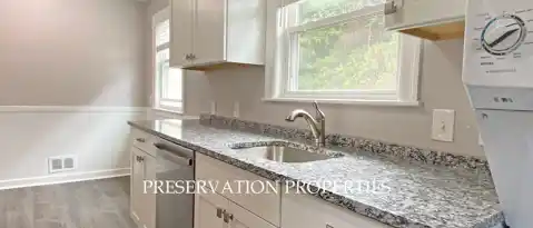 35 BEACONWOOD RD