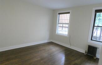 587 1 AVE