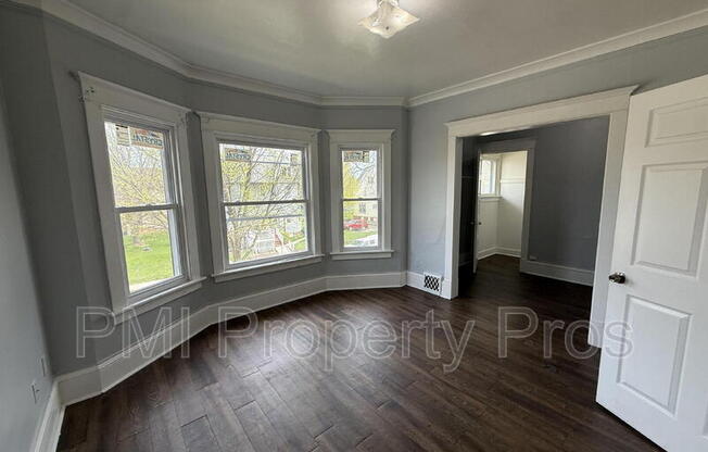 2155 N 32 ST