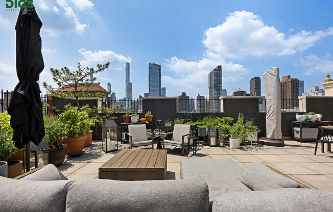 41 W 72 ST