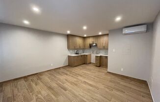 1 bed, 1 bath, $2,400, Unit Unit 9