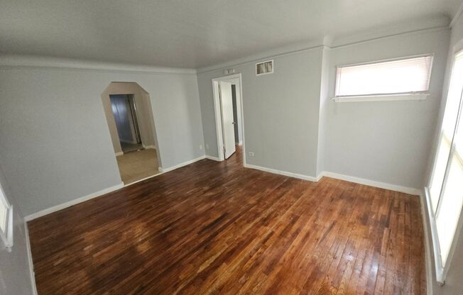 Must see Quaint 2 bedroom home