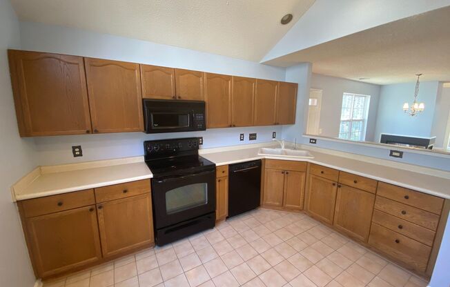 Move in ready, 2-story Townhome located in Elizabeth Townes Subdivision!
