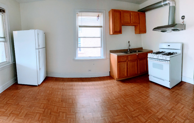 4635 S SPAULDING AVE