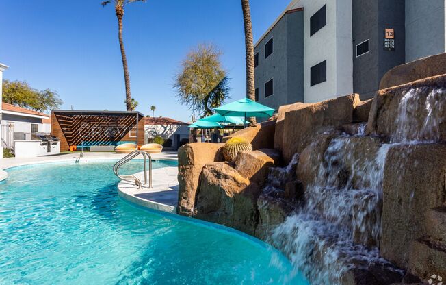 2 beds, 2 baths, 972 sqft, $1,599, Unit 320