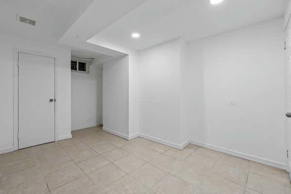 1 bed, 1 bath, 550 sqft, $2,300