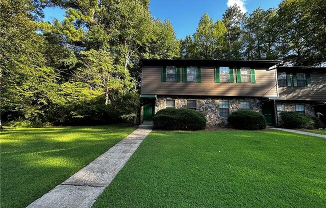 504 OAKWOOD CT