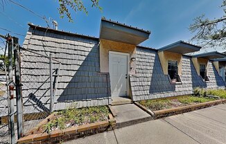 9213 N 13 ST
