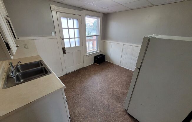 Studio, 1 bath, $1,350, Unit 10-11 Orange