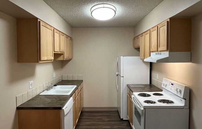 1 bed, 1 bath, 675 sqft, $1,275, Unit 174
