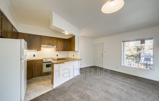 1119 N 8 ST