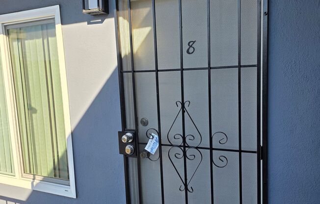 Wilson Apartments (217 W. Wilson)