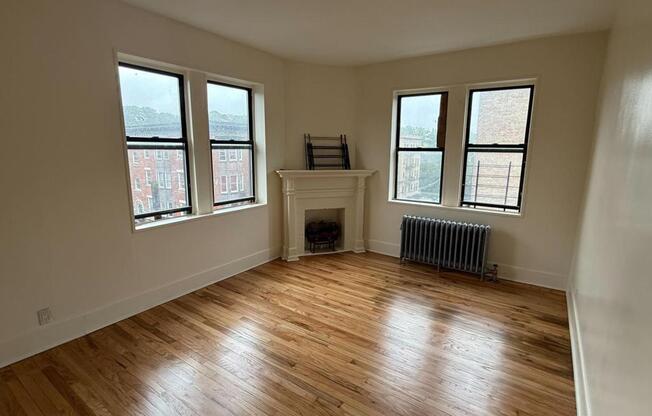 497 VAN CORTLANDT PARK AVE