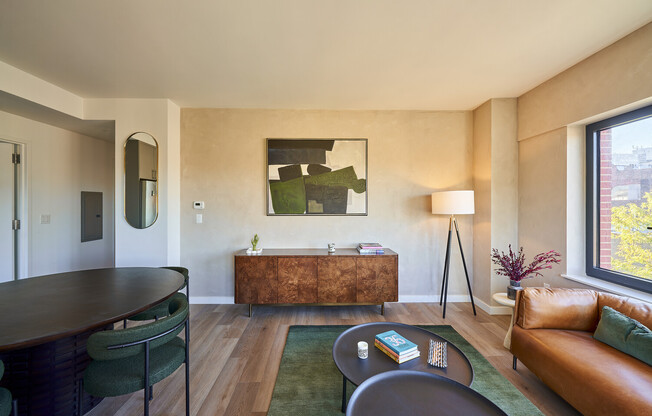2 beds, 2 baths, $3,687, Unit 4X