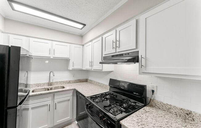 2 beds, 1 bath, 907 sqft, $1,070, Unit C38