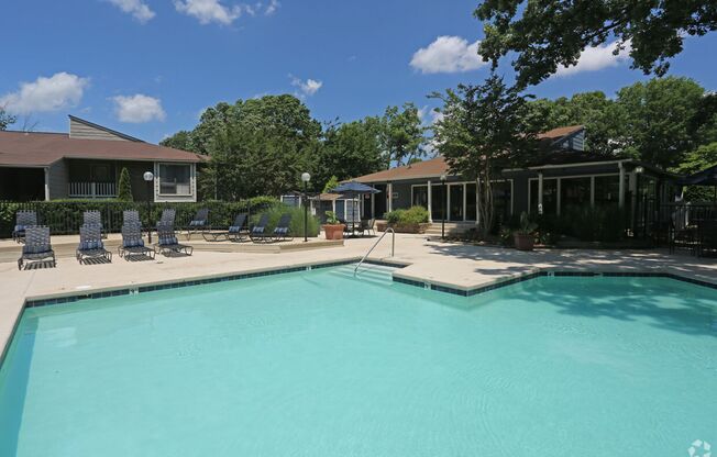 2 beds, 2 baths, $1,049, Unit 1812