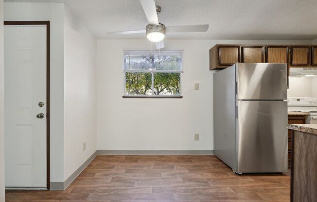 1 bed, 1 bath, 650 sqft, $1,050, Unit N-01