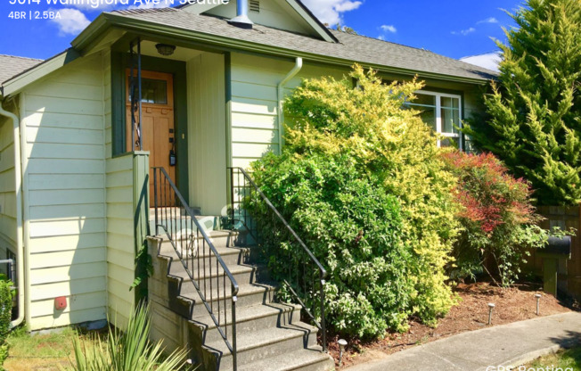 4 bed 2.5 Bath on Large Private Lot Near Greenlake.