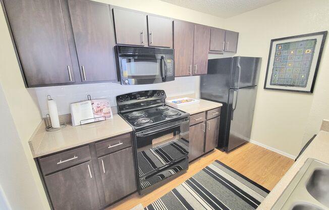 1 bed, 1 bath, 840 sqft, $1,330