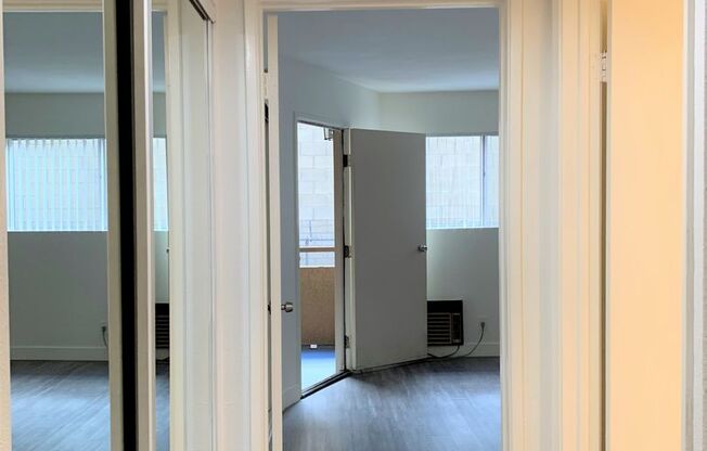 1 bed, 1 bath, 700 sqft, $1,814, Unit 312