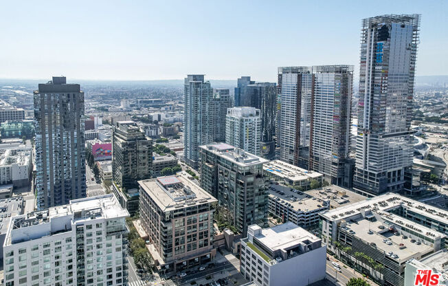 1 bed, 1 bath, 930 sqft, $2,800, Unit 513