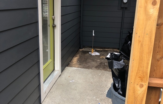 New Townhouse Abernathy Clinton OHSU Private Patio Parking