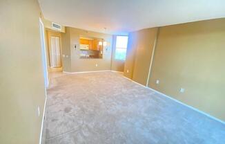 1 bed, 2 baths, 760 sqft, $1,600