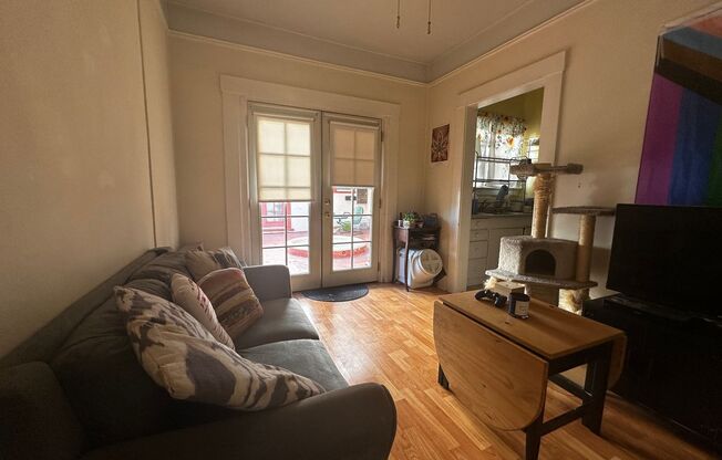 442 8th Street