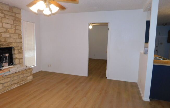 1708/1710 HORSESHOE CR